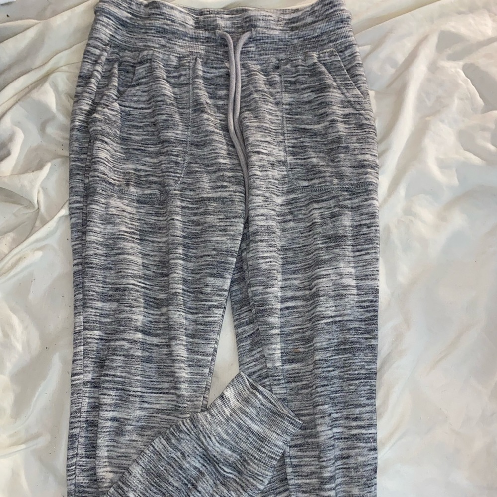 GRAY JOGGERS